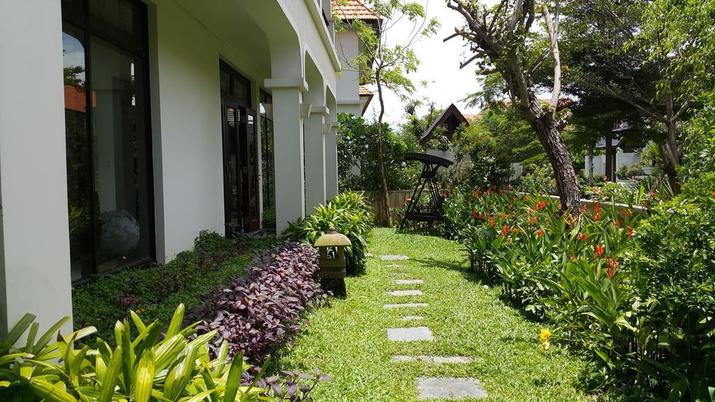 Champa Villa With Private Pool At Furramar Danang Exterior photo